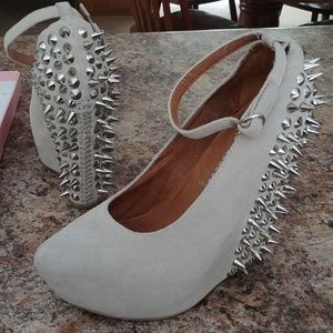 Jeffrey Campbell Aubrey Spike